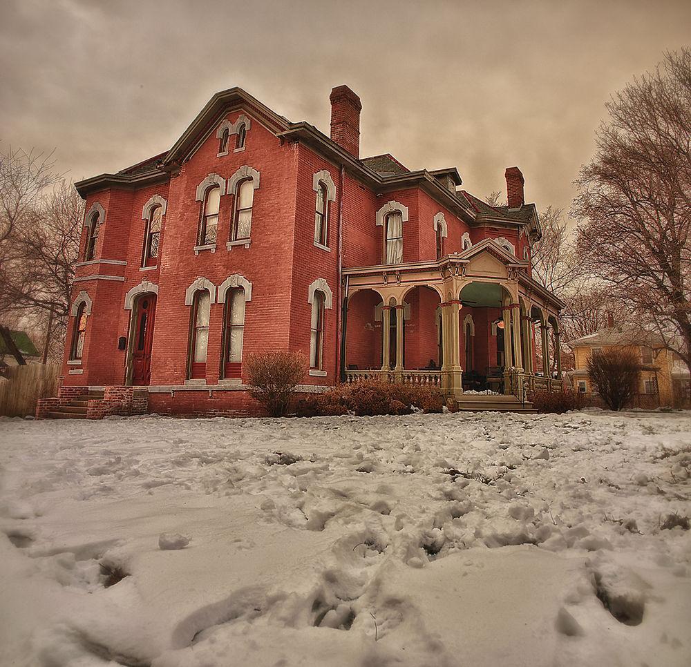 Whiskey Mansion Bed and Breakfast Saint Joseph Exteriör bild